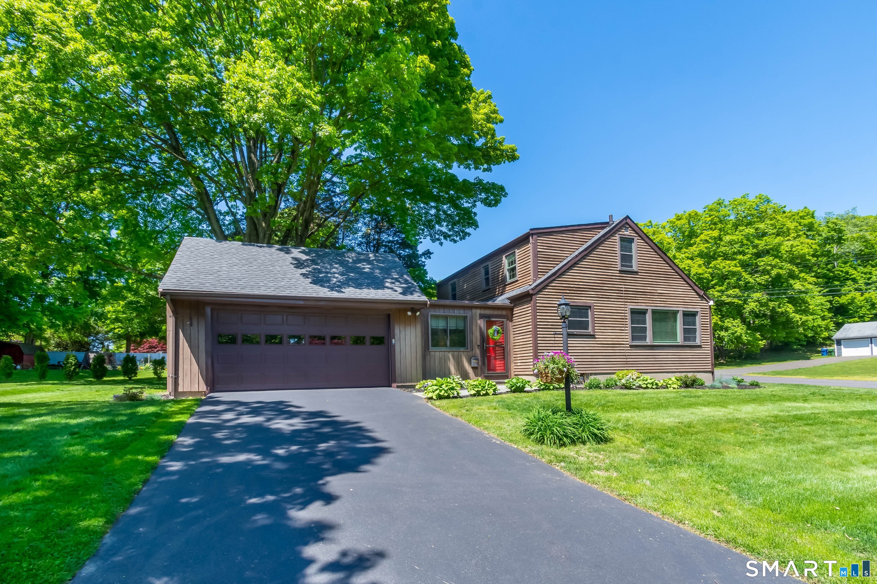 22 Elizabeth Street Trumbull CT 06611