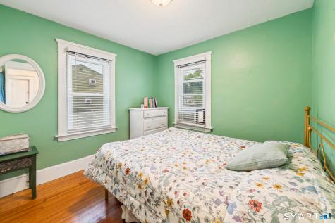 54 Overlook Avenue West Haven CT 06516