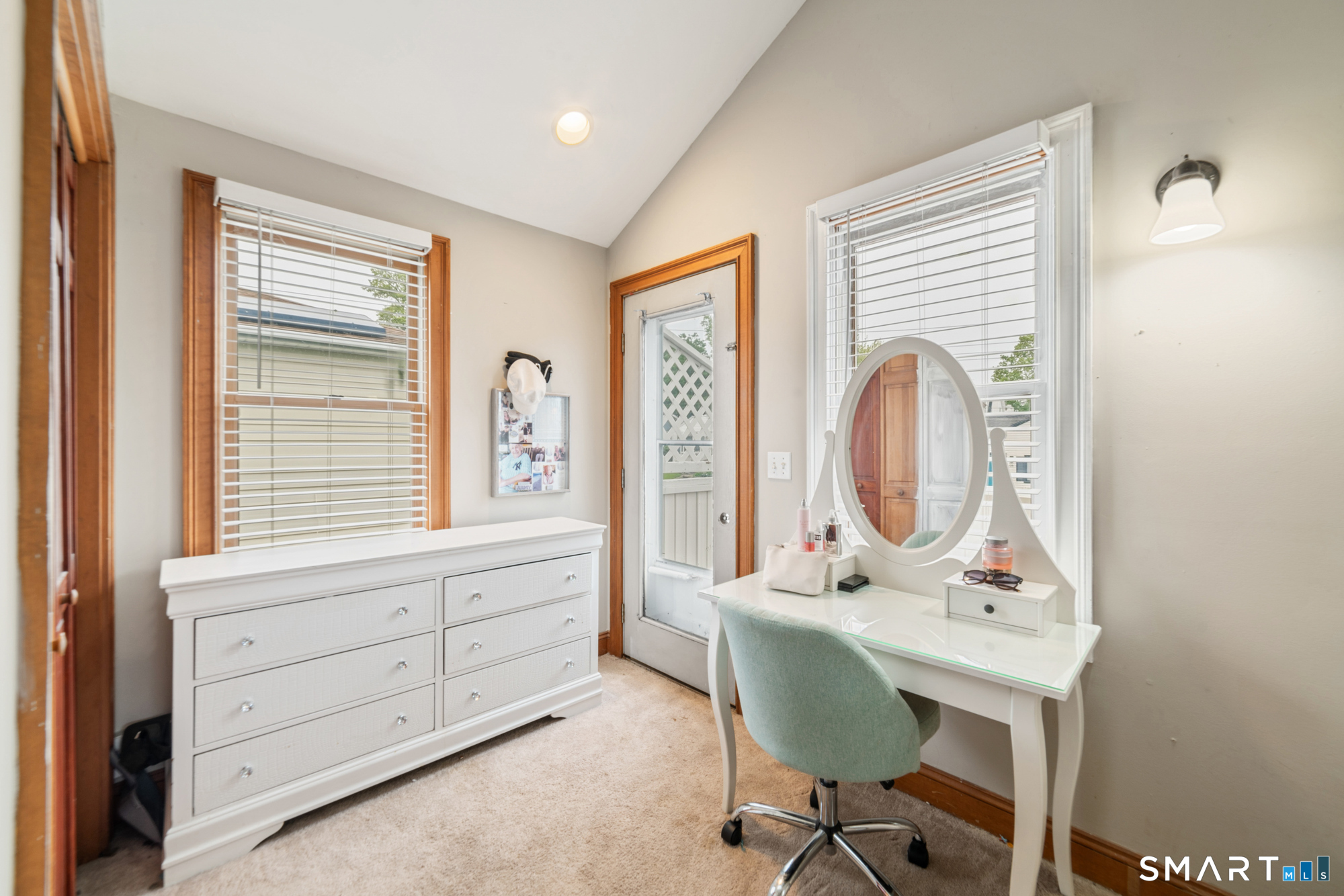 54 Overlook Avenue West Haven CT 06516