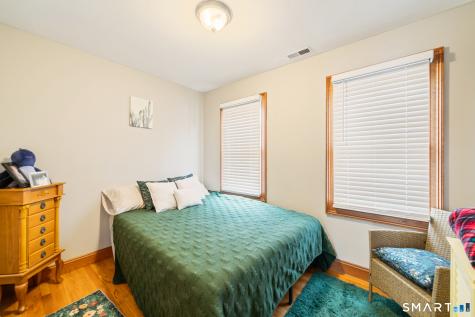 54 Overlook Avenue West Haven CT 06516