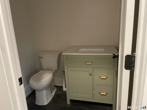 11 Evergreen Drive Roxbury CT 06783