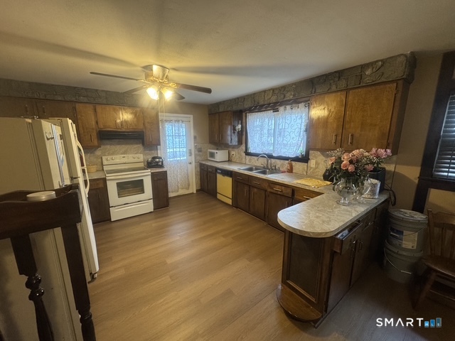 21 Northwood Street Enfield CT 06082