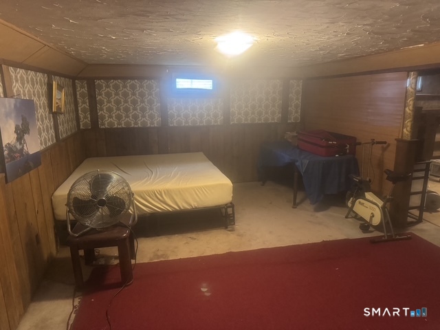 21 Northwood Street Enfield CT 06082