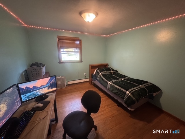 21 Northwood Street Enfield CT 06082