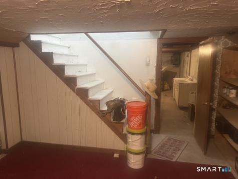 21 Northwood Street Enfield CT 06082