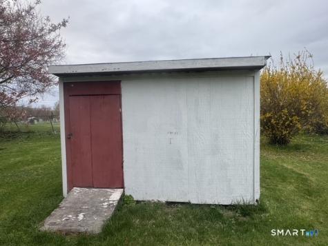21 Northwood Street Enfield CT 06082