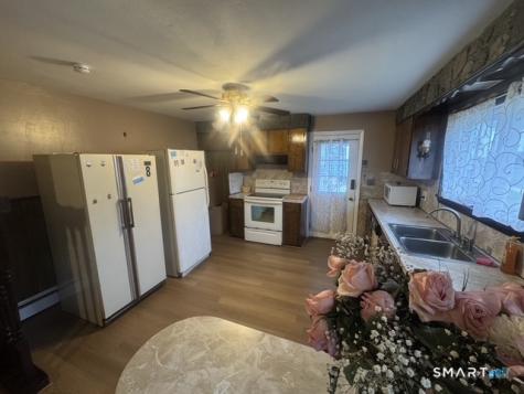 21 Northwood Street Enfield CT 06082