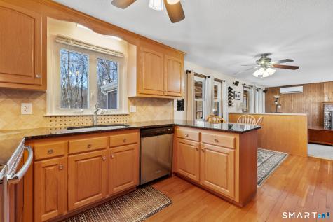 51 Williams Road Montville CT 06370