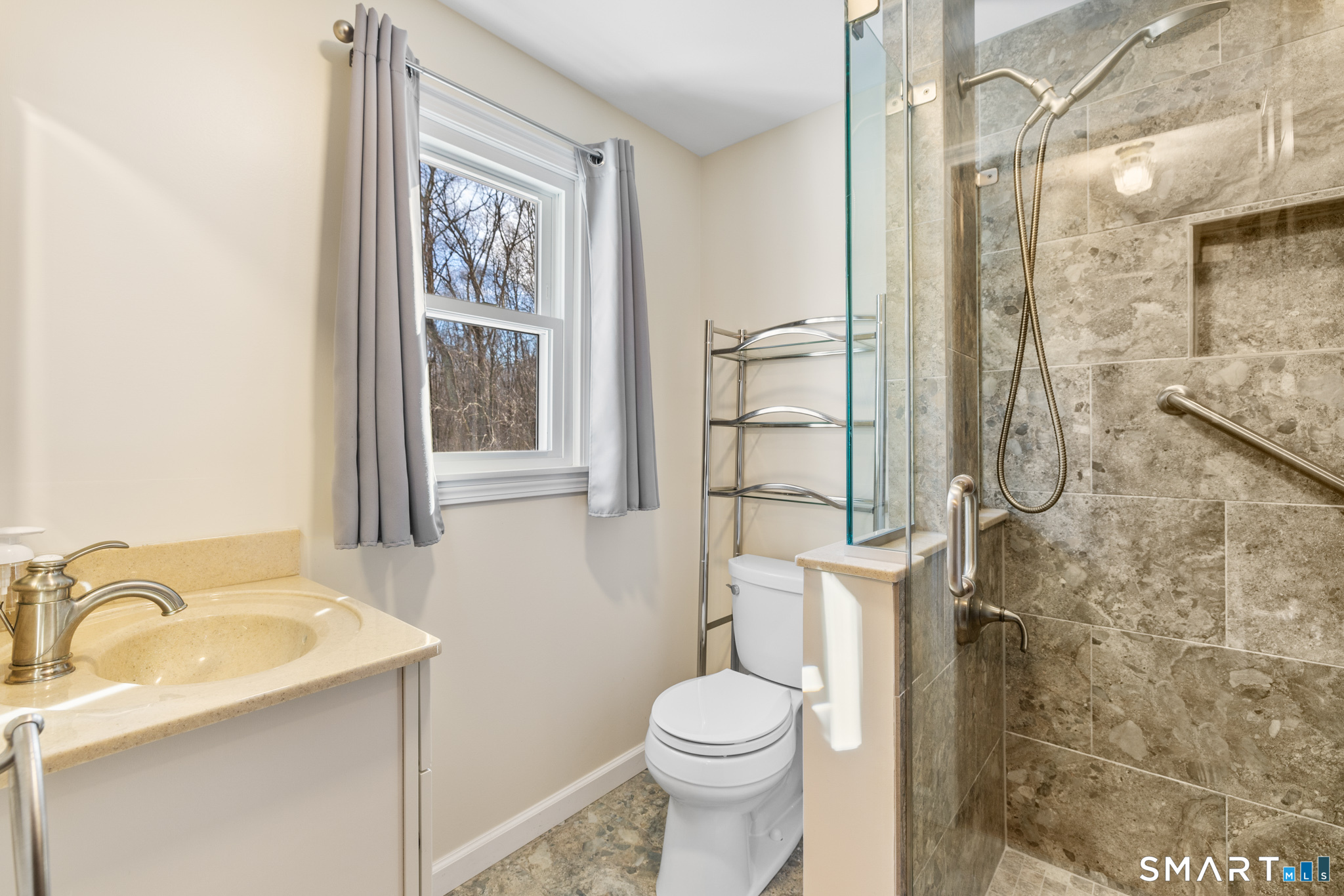 51 Williams Road Montville CT 06370