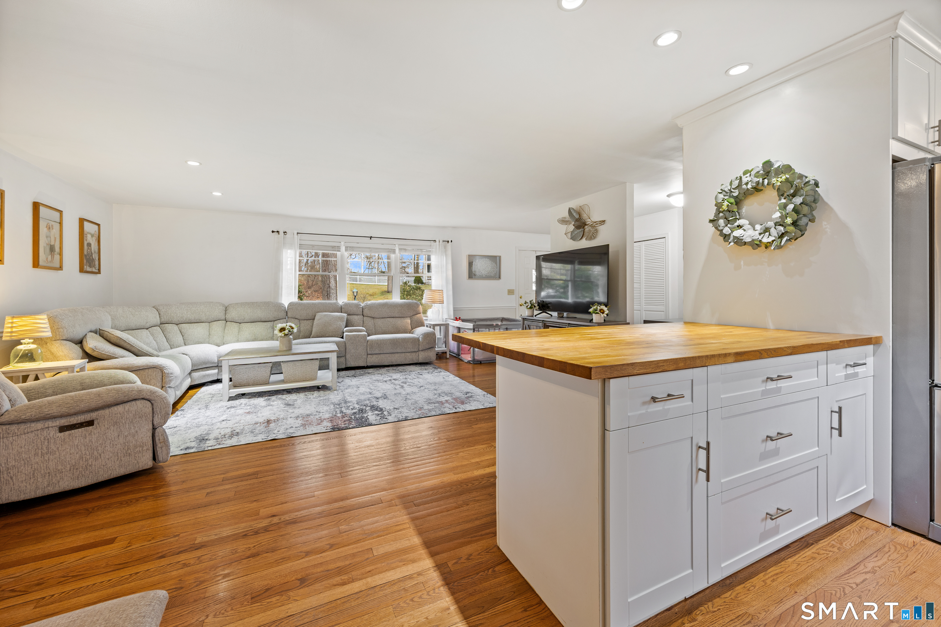 22 Beach Park Road Clinton CT 06413