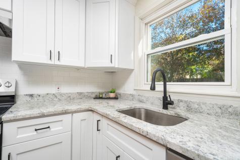 30 Denison Road Middletown CT 06457