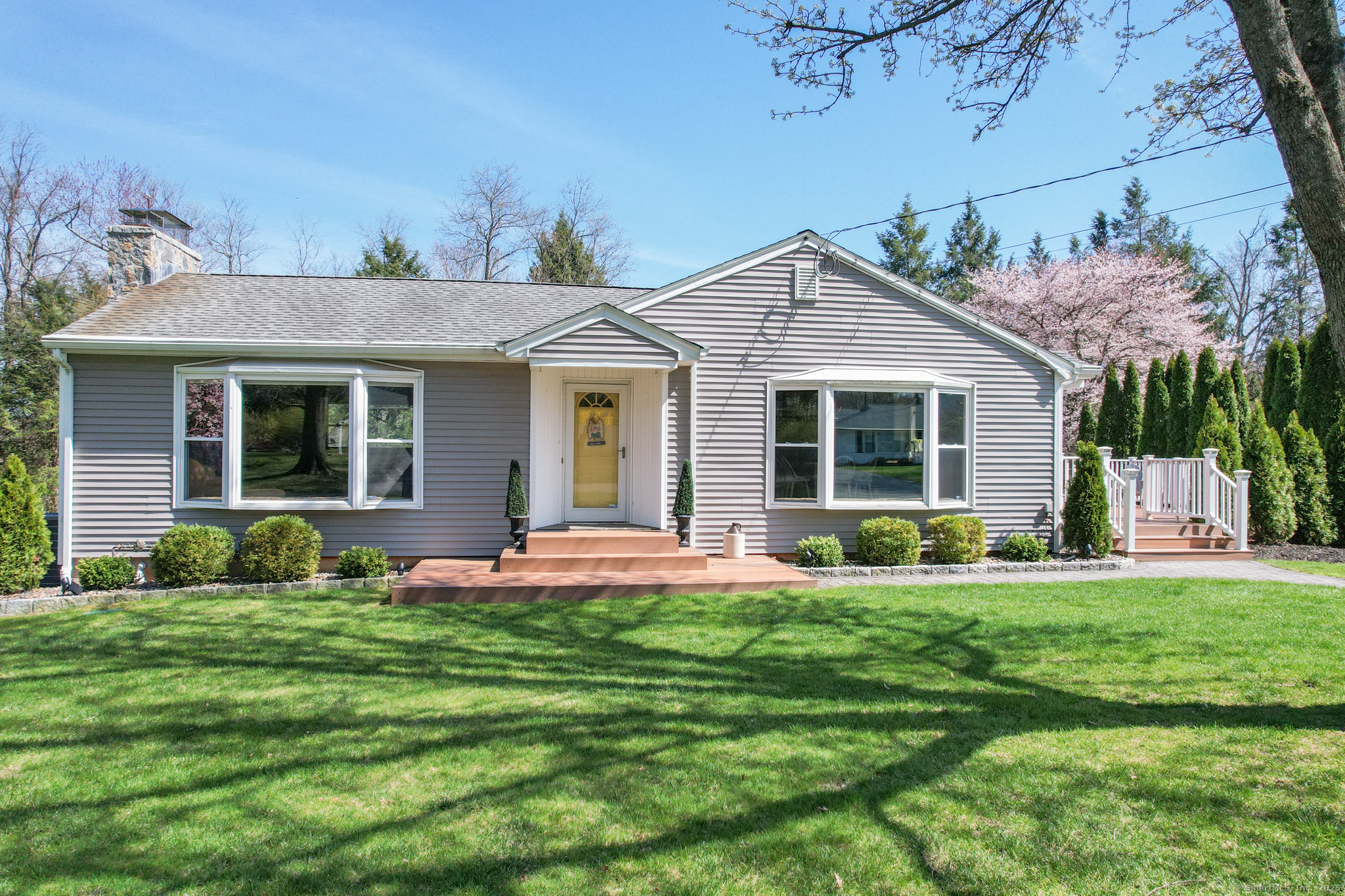 390 Carlton Drive Cheshire CT 06410