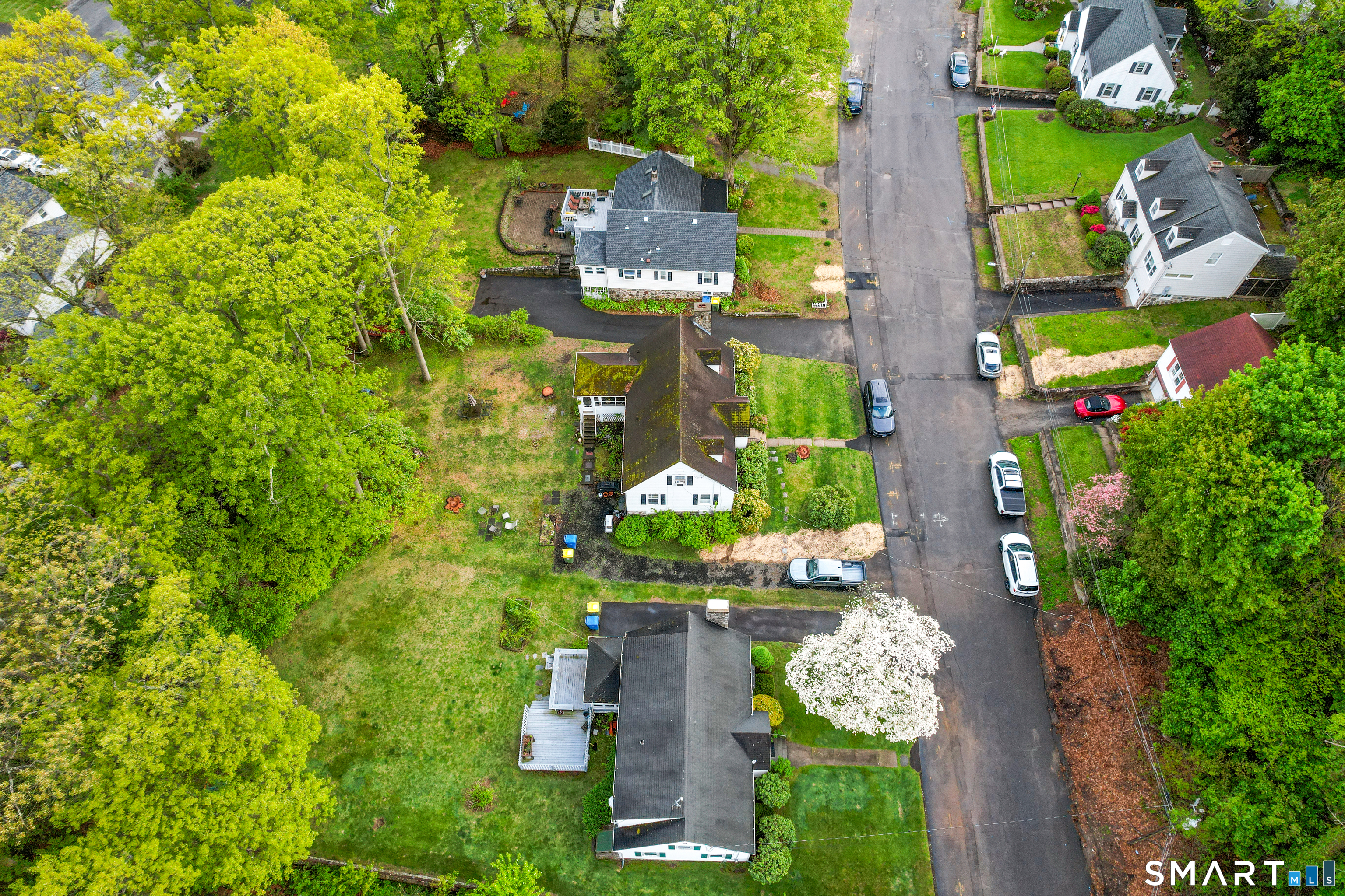 27 Theroux Avenue Waterbury CT 06708