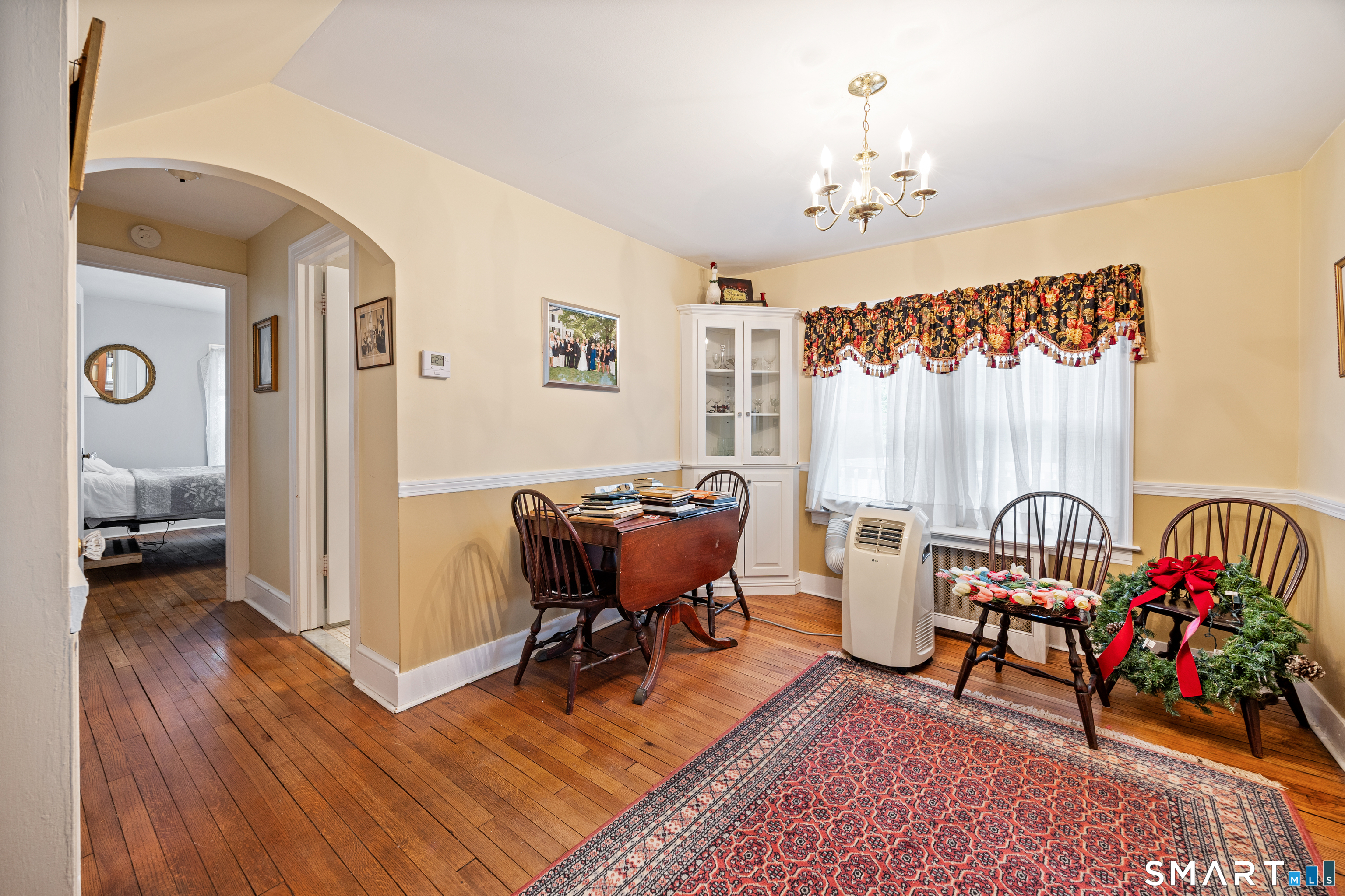 27 Theroux Avenue Waterbury CT 06708