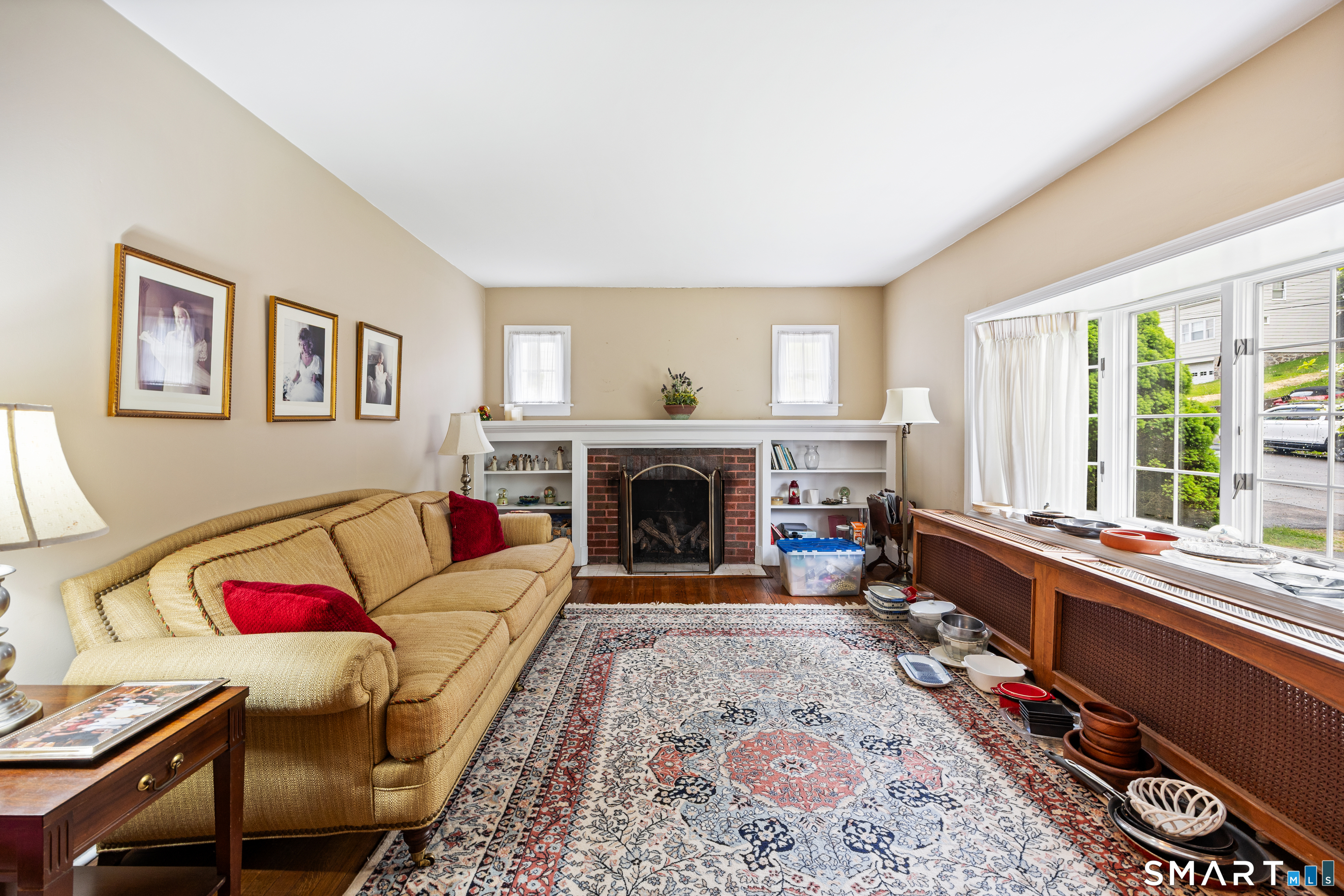 27 Theroux Avenue Waterbury CT 06708