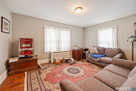 27 Theroux Avenue Waterbury CT 06708