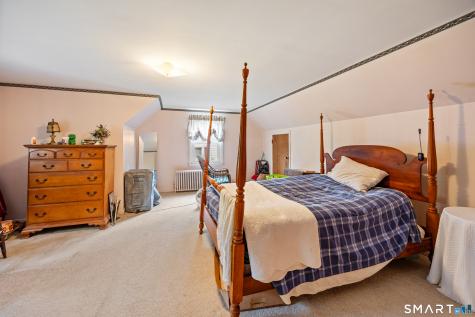 27 Theroux Avenue Waterbury CT 06708