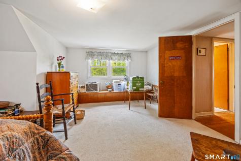 27 Theroux Avenue Waterbury CT 06708