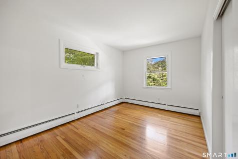 11 Walnut Lane North Branford CT 06472