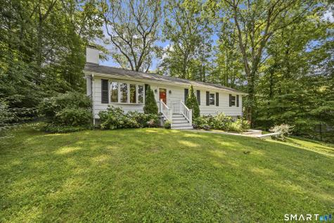11 Walnut Lane North Branford CT 06472