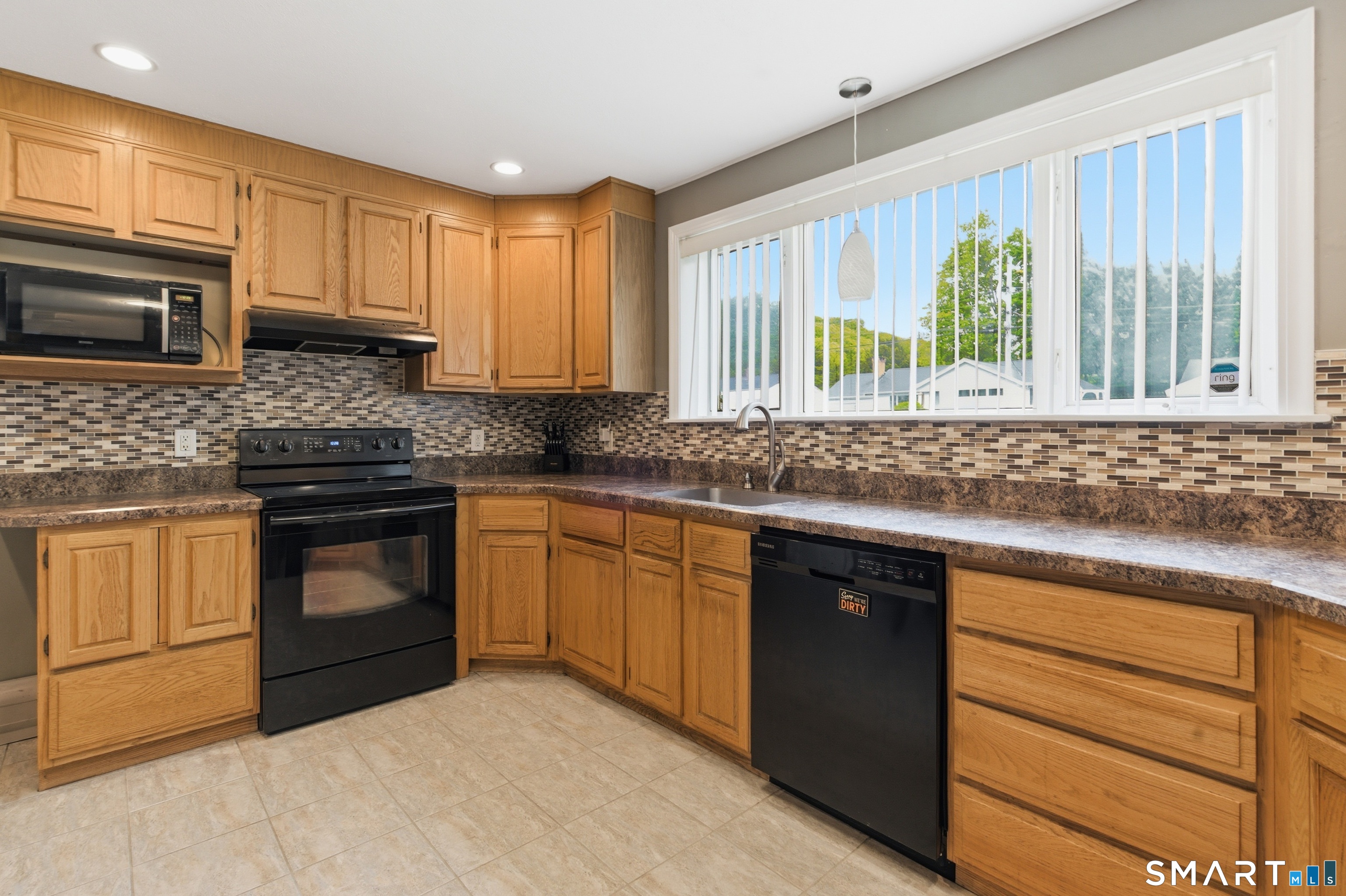112 Brentwood Road Newington CT 06111