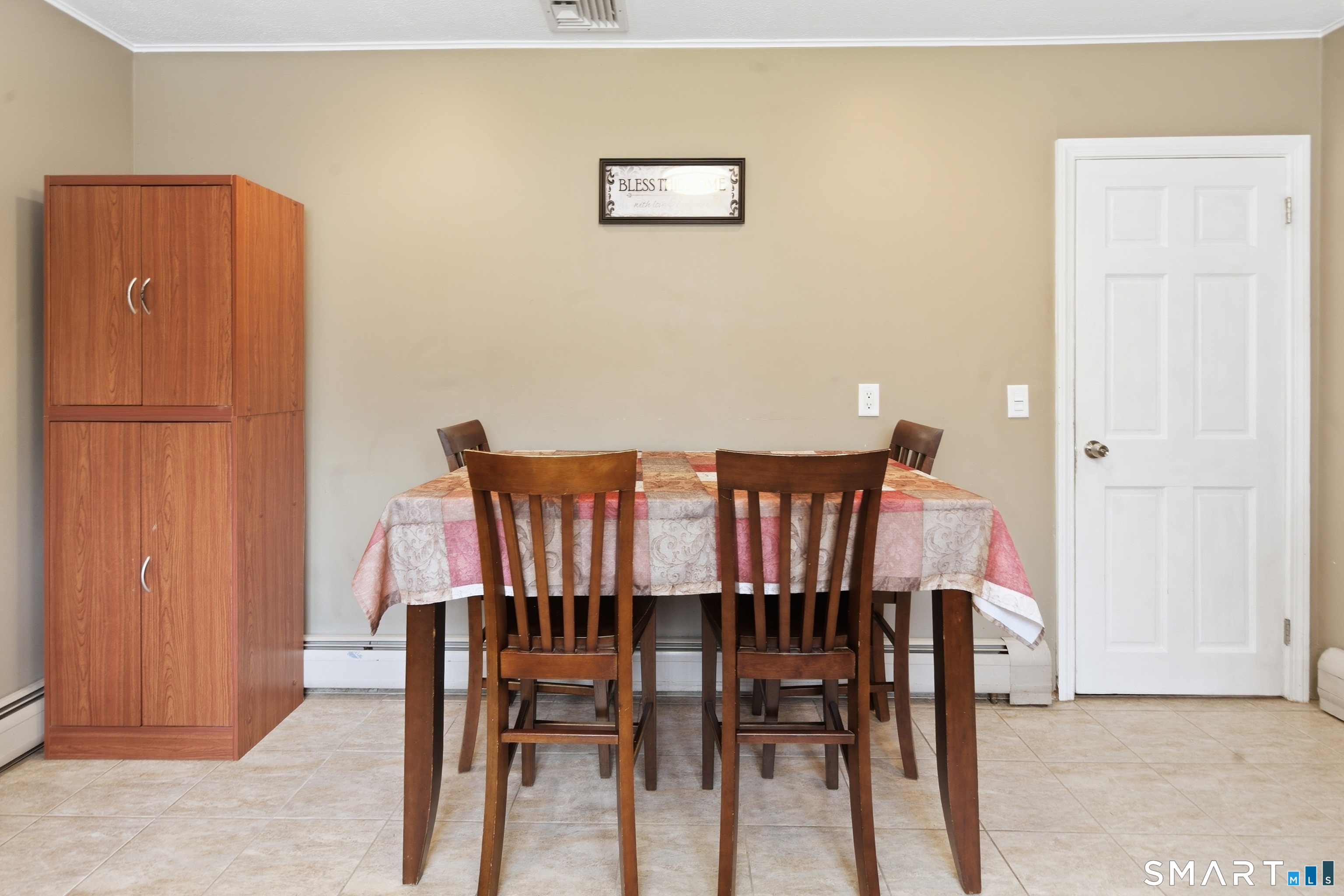 112 Brentwood Road Newington CT 06111