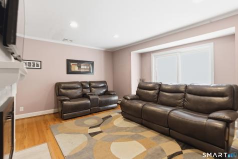112 Brentwood Road Newington CT 06111