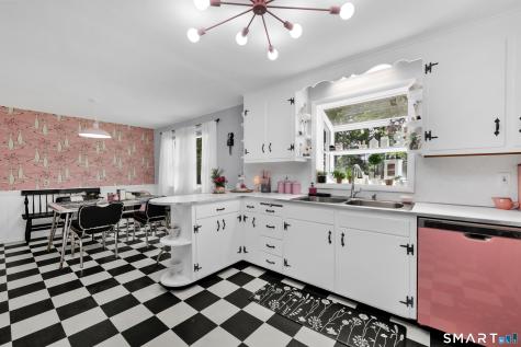 27 Woodcrest Drive Bristol CT 06010