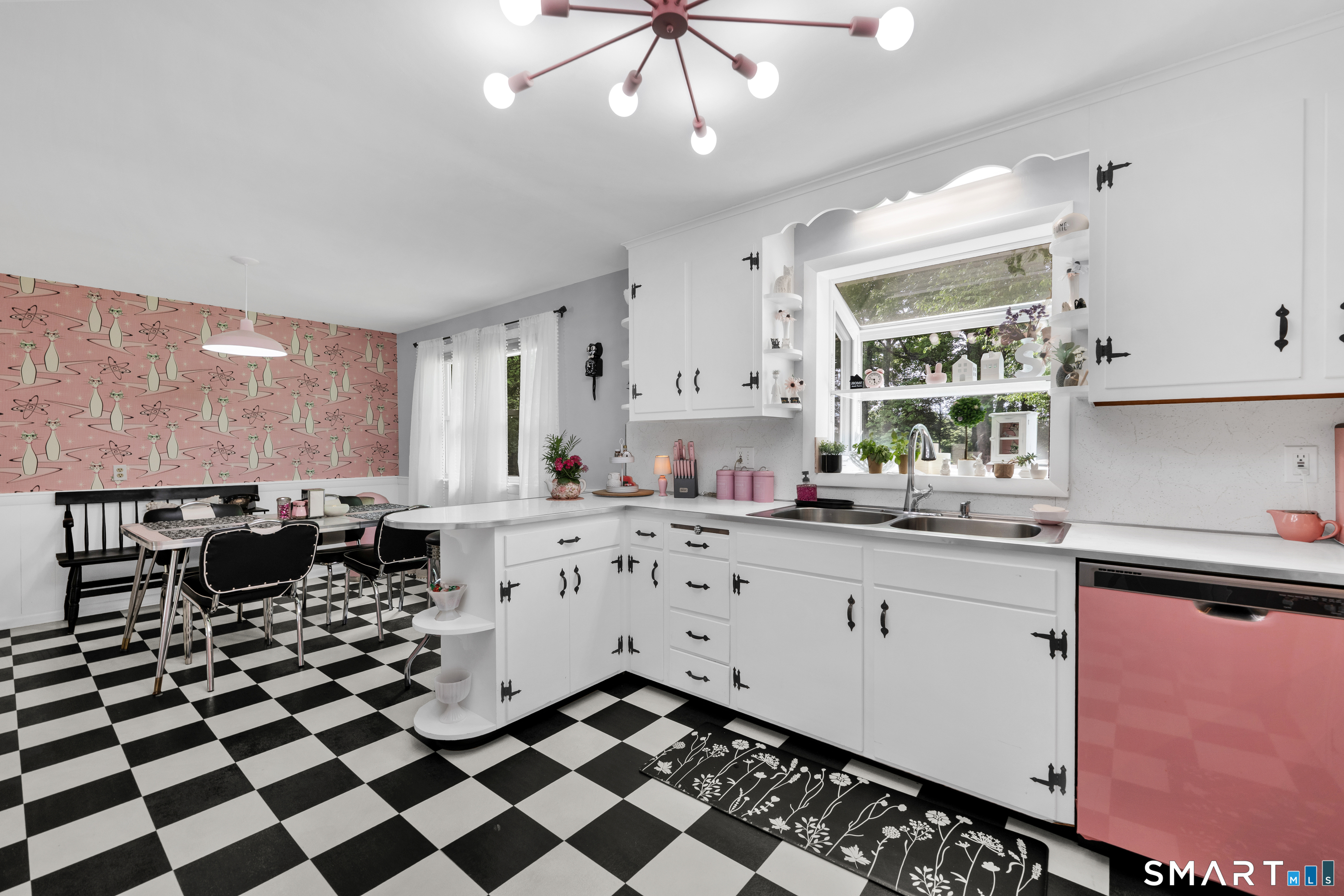 27 Woodcrest Drive Bristol CT 06010