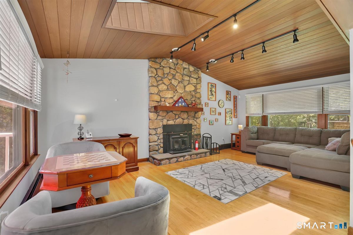 9 Willow Stream Drive Vernon CT 06066