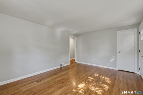 11 Chestnut Street Plymouth CT 06786