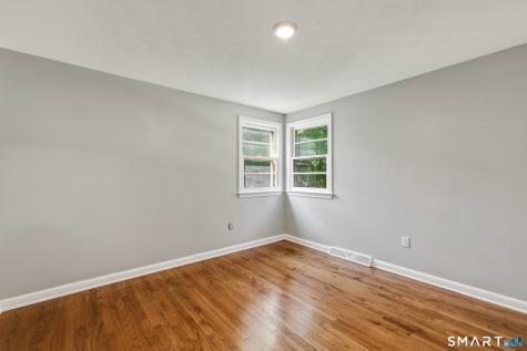 11 Chestnut Street Plymouth CT 06786