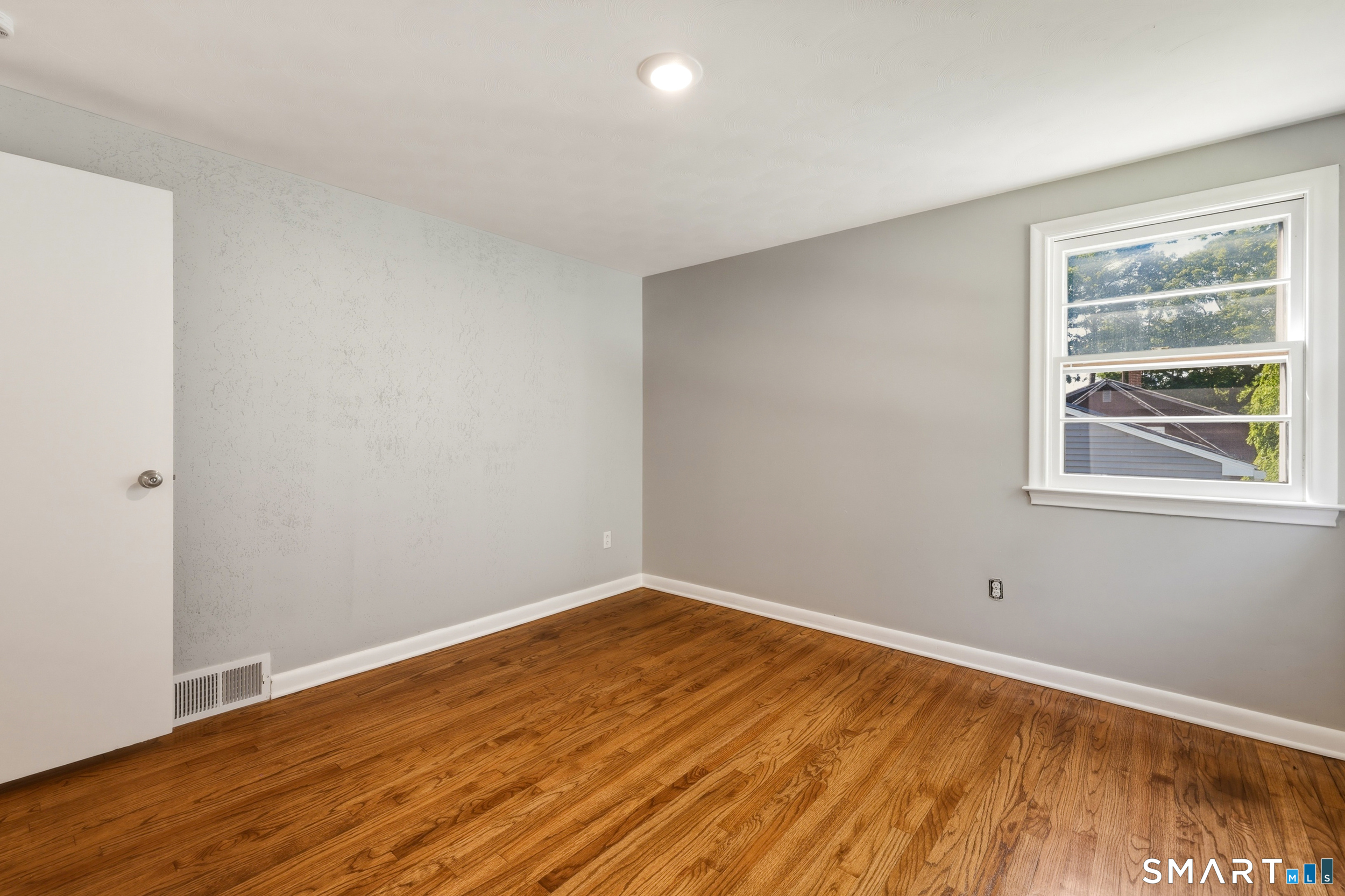 11 Chestnut Street Plymouth CT 06786
