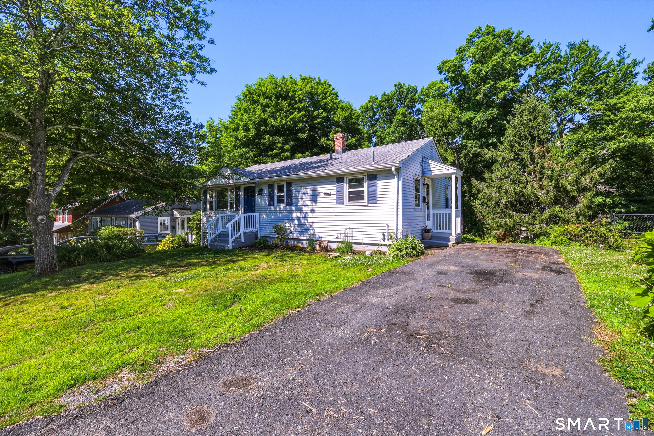 11 Chestnut Street Plymouth CT 06786