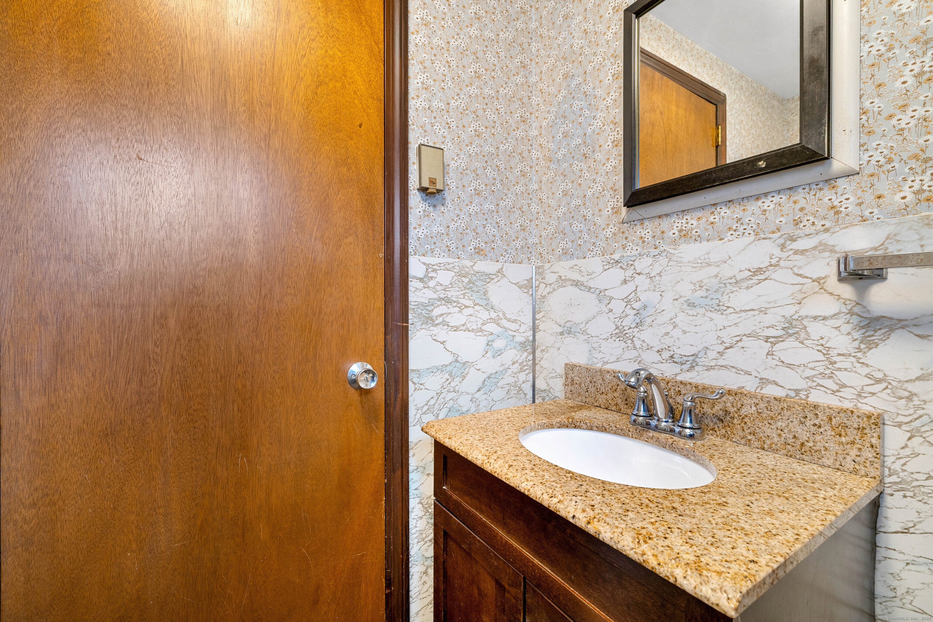 6 Fulmore Drive Waterford CT 06385