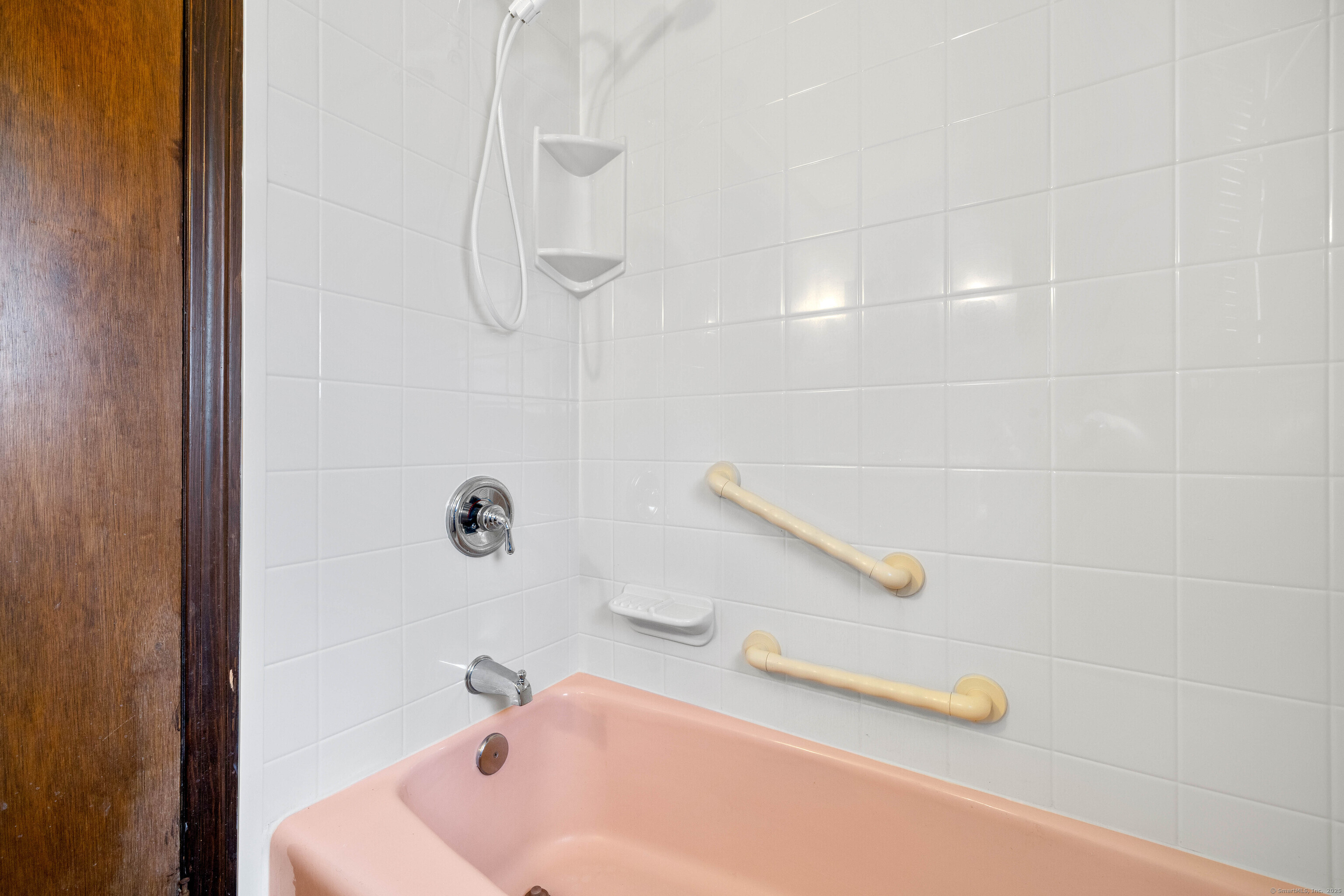 6 Fulmore Drive Waterford CT 06385