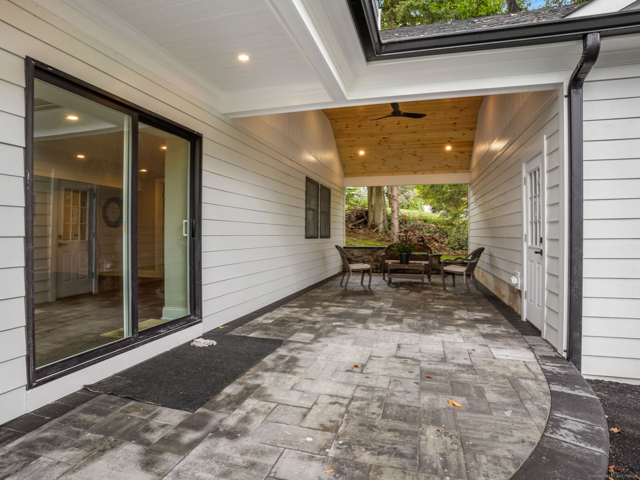 419 Valley Road Fairfield CT 06825