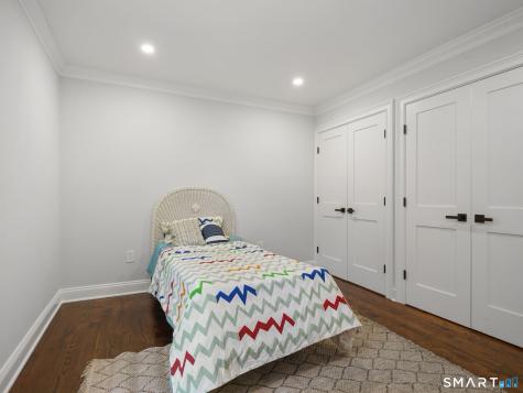 419 Valley Road Fairfield CT 06825