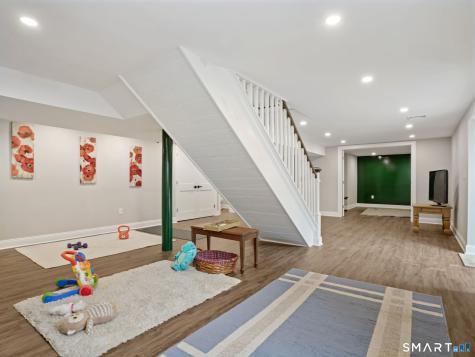 419 Valley Road Fairfield CT 06825
