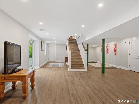 419 Valley Road Fairfield CT 06825
