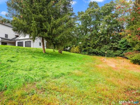 419 Valley Road Fairfield CT 06825
