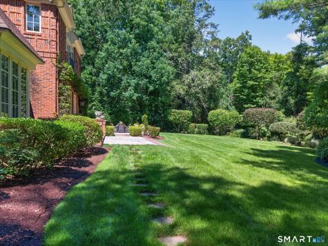 44 Prattling Pond Road Farmington CT 06032