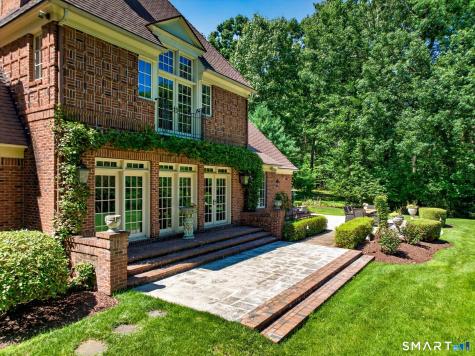 44 Prattling Pond Road Farmington CT 06032