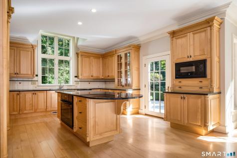 44 Prattling Pond Road Farmington CT 06032