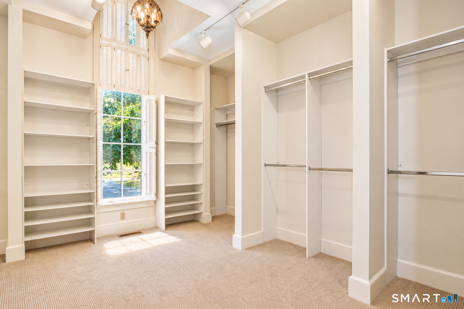 44 Prattling Pond Road Farmington CT 06032
