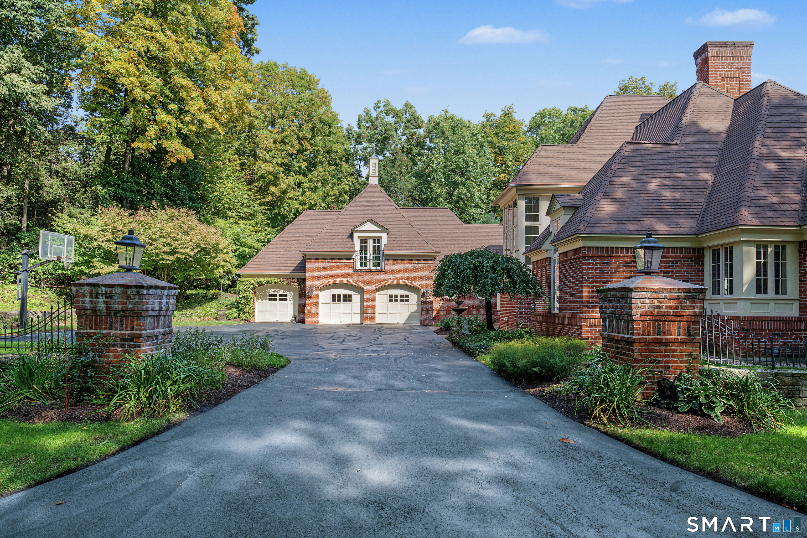 44 Prattling Pond Road Farmington CT 06032
