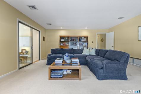 35 Stonehenge Place Cheshire CT 06410