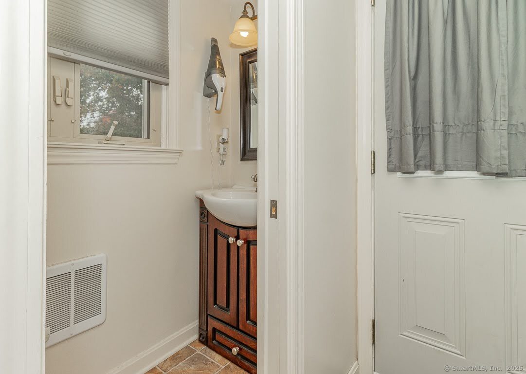 37 Two Stone Drive Wethersfield CT 06109