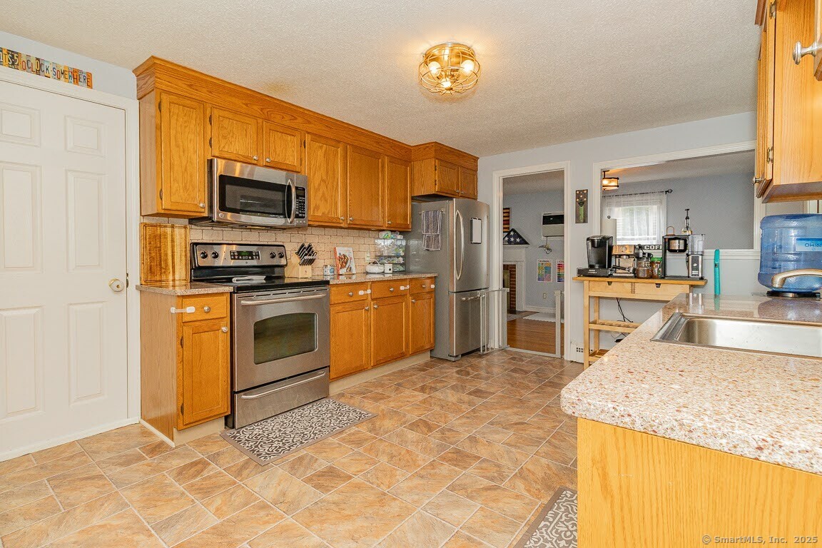 37 Two Stone Drive Wethersfield CT 06109