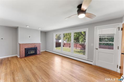 4 Meditz Court Norwich CT 06360
